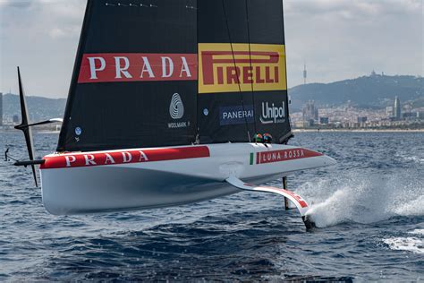 luna rossa barca a vela prada|luna rossa prada team.